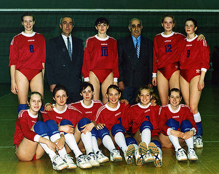 1р.: Ю.Силина, Цапро, Е.Колосова, В.И.Зедгинидзе (Гл.тр.), И.Викулова, Е.Магрузина, 2р.: Н.Воробьева, О.Озова, С.Иванова, О.Морозова, А.Артамонова, А.Лямина